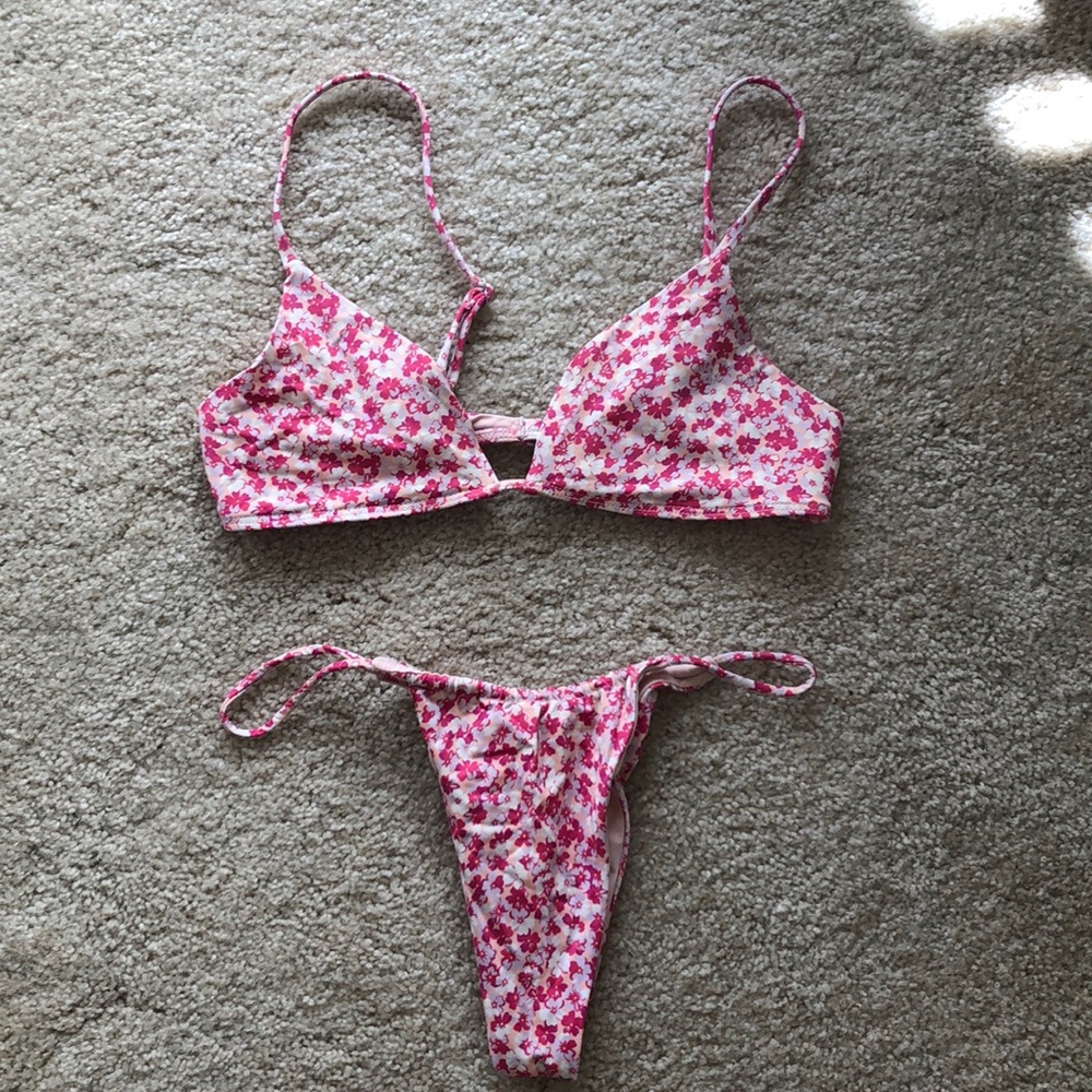 Frankie’s bikinis top S bottom M